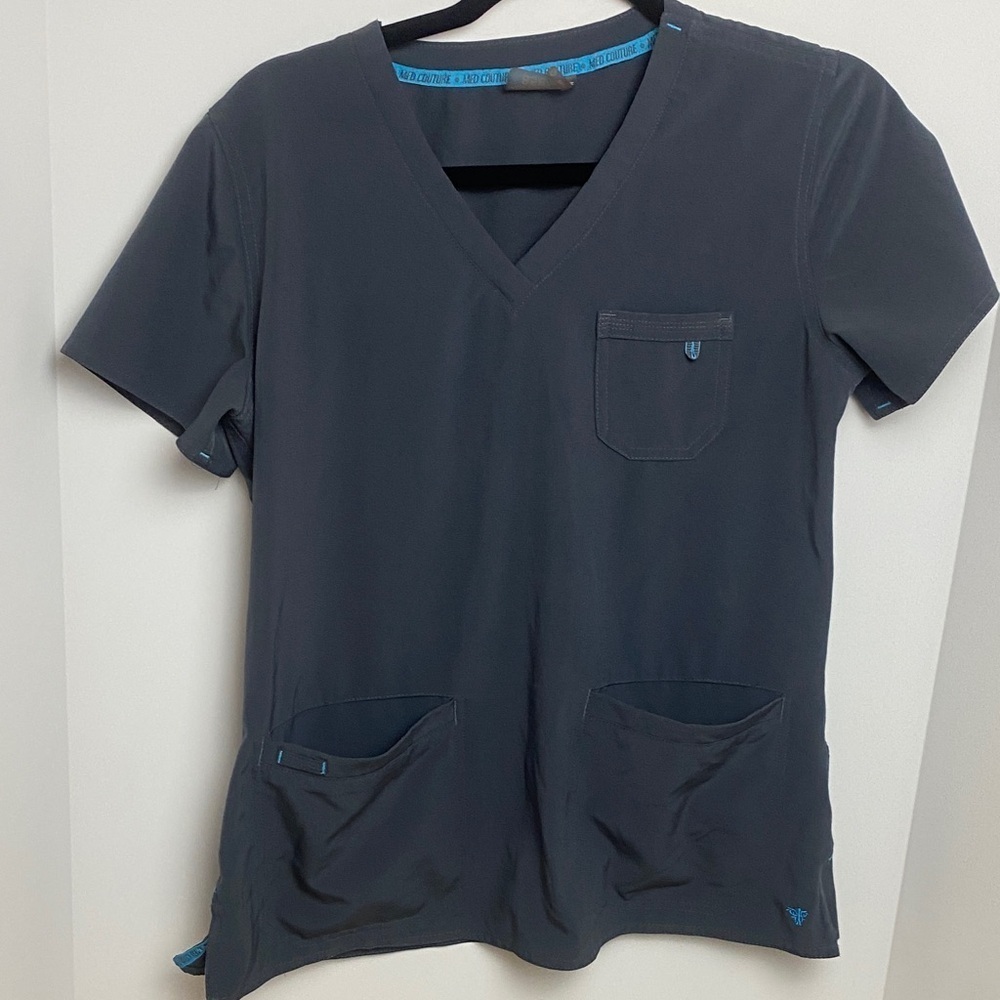 Med Couture Charcoal Scrub Top with Teal Trim 3 pockets size small